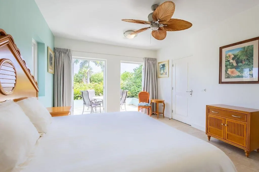 Villa Brisa - An Oceanfront Gem! Westpunt
