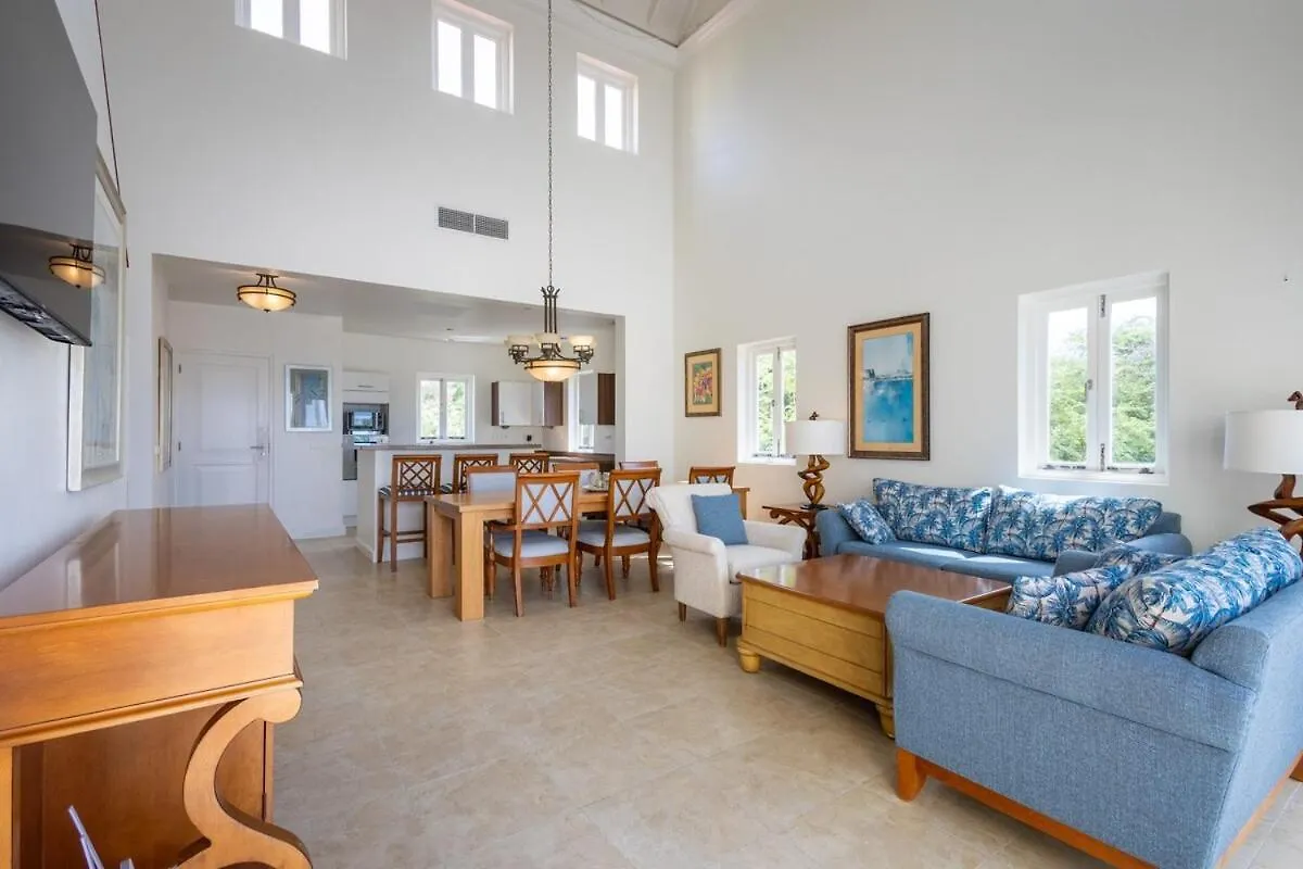 Villa Brisa - An Oceanfront Gem! Westpunt
