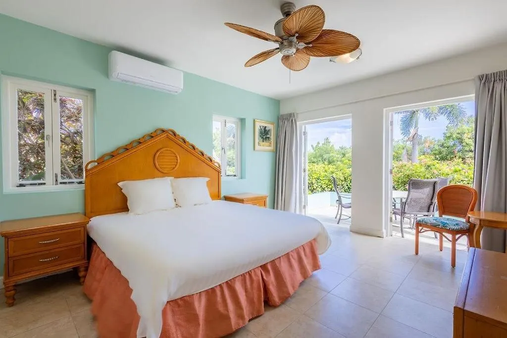 Villa Brisa - An Oceanfront Gem! Westpunt