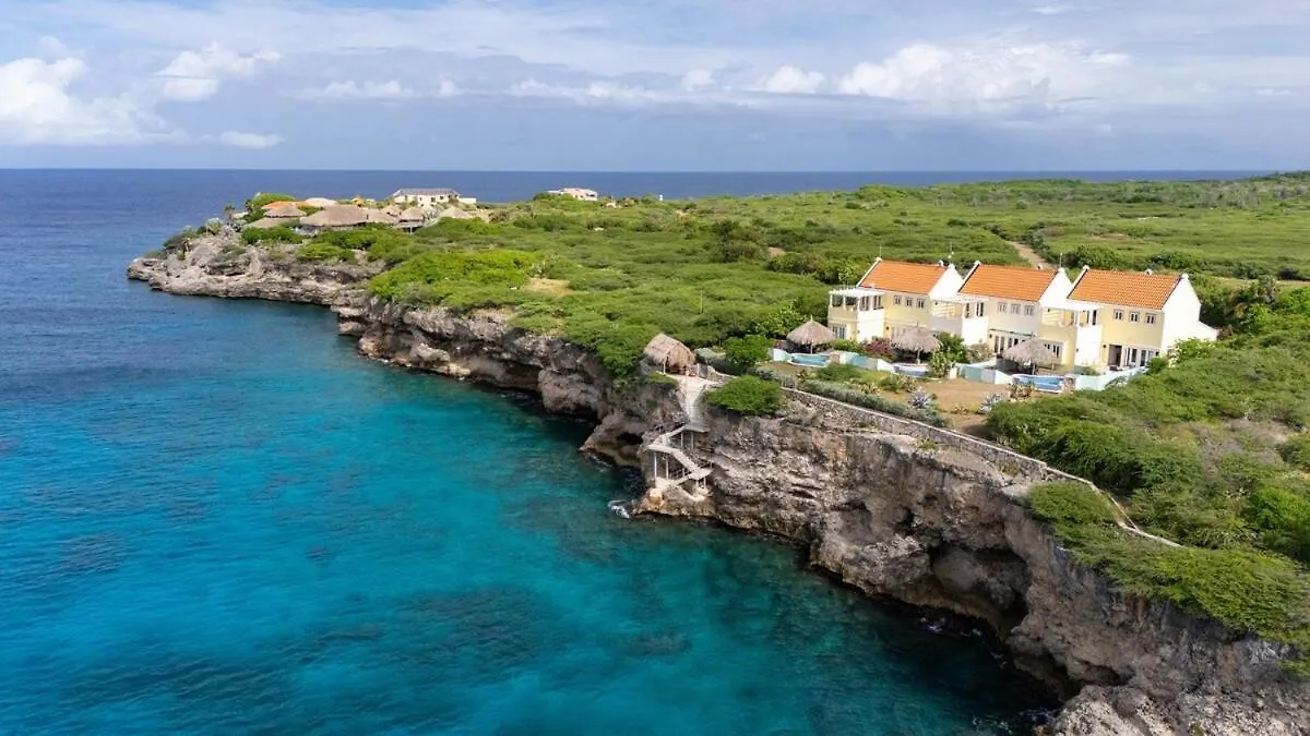Villa Brisa - An Oceanfront Gem! Westpunt